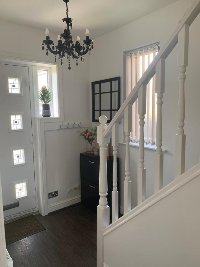 Modern 3 Bedroom Luxury Home With Private Drive Idle 外观 照片